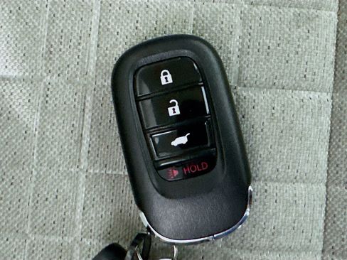 Used 2023 Honda HR-V LX image 33
