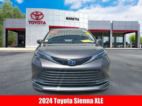 Certified 2024 Toyota Sienna XLE w/ XLE Plus Package FWD image 4