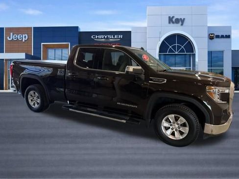 Used 2019 GMC Sierra 1500 SLE w/ SLE Value Package image 8