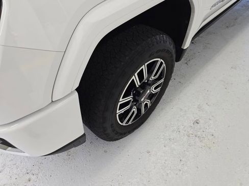 Certified 2022 GMC Sierra 3500 AT4 w/ AT4 Premium Plus Package image 9