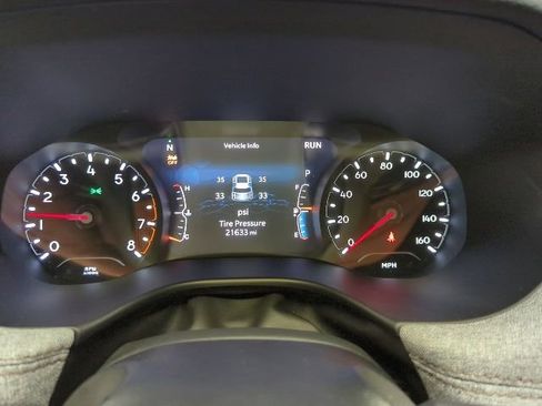 Used 2023 Jeep Compass Latitude AWD/4WD image 14