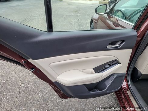 Used 2024 Nissan Altima 2.5 SL image 30