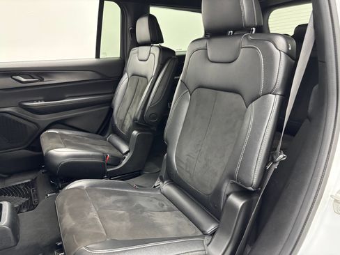 Used 2023 Jeep Grand Cherokee L Altitude AWD/4WD image 43
