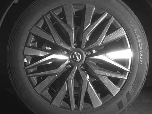 Used 2025 Nissan Altima 2.5 SV image 12