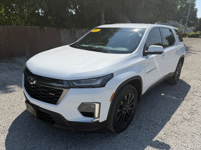 Used 2023 Chevrolet Traverse RS FWD image 1