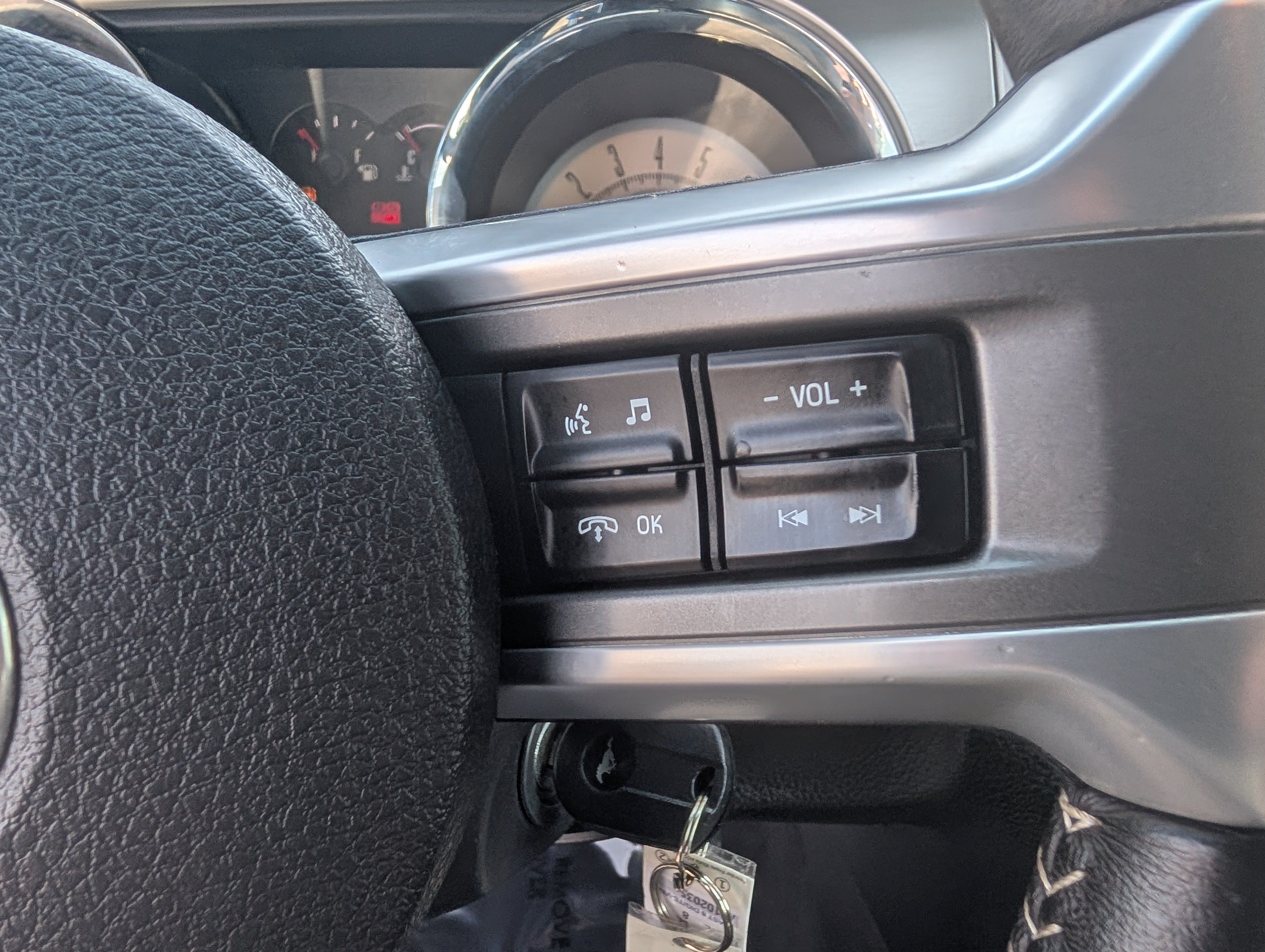 Used 2010 Ford Mustang GT Premium RWD image 16