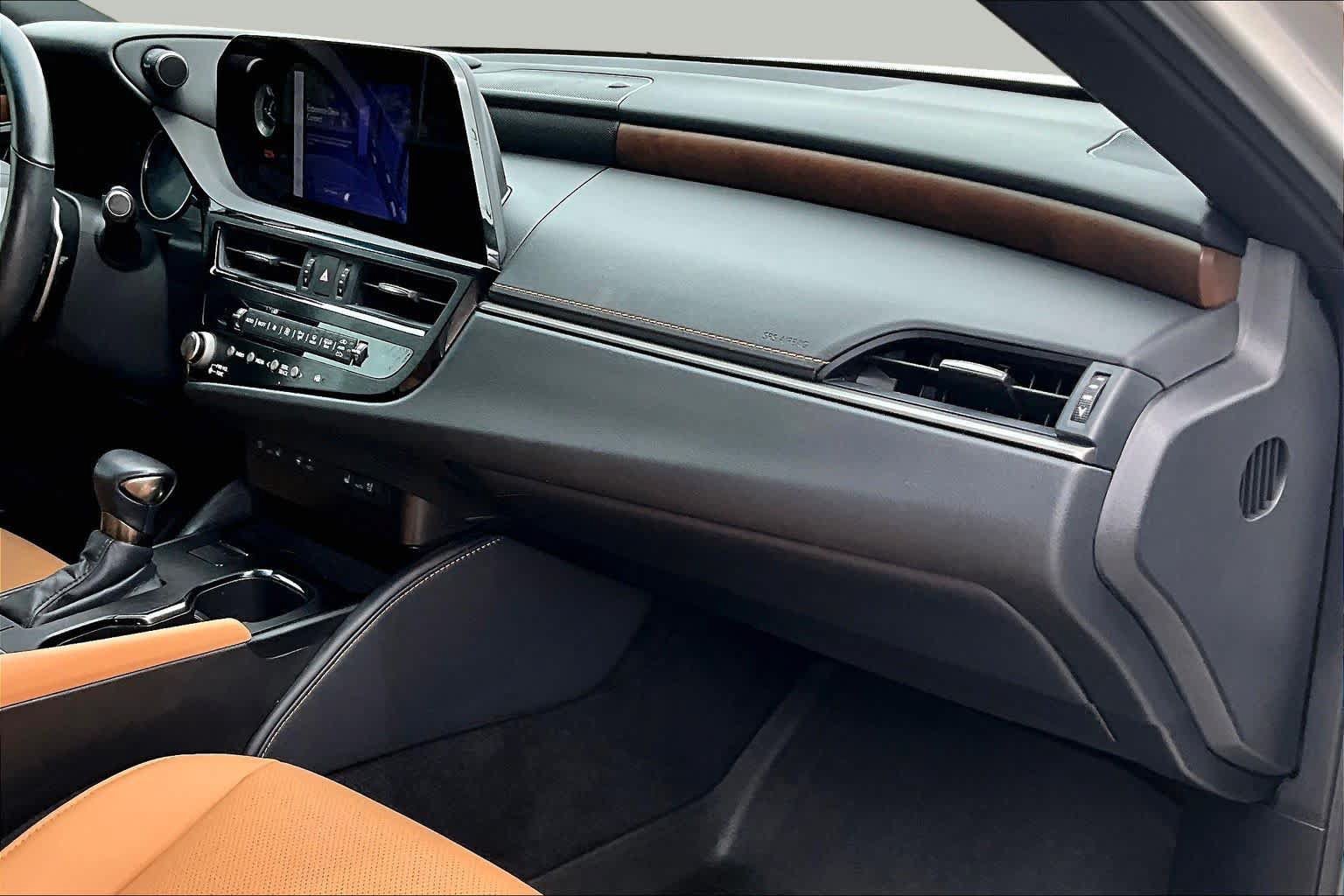 Used 2025 Lexus ES 350 w/ Premium Package FWD image 19