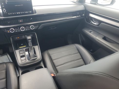 Used 2025 Honda CR-V EX-L image 17