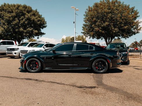 Used 2023 Dodge Charger SRT Hellcat w/ Harman/Kardon Audio Group RWD image 4