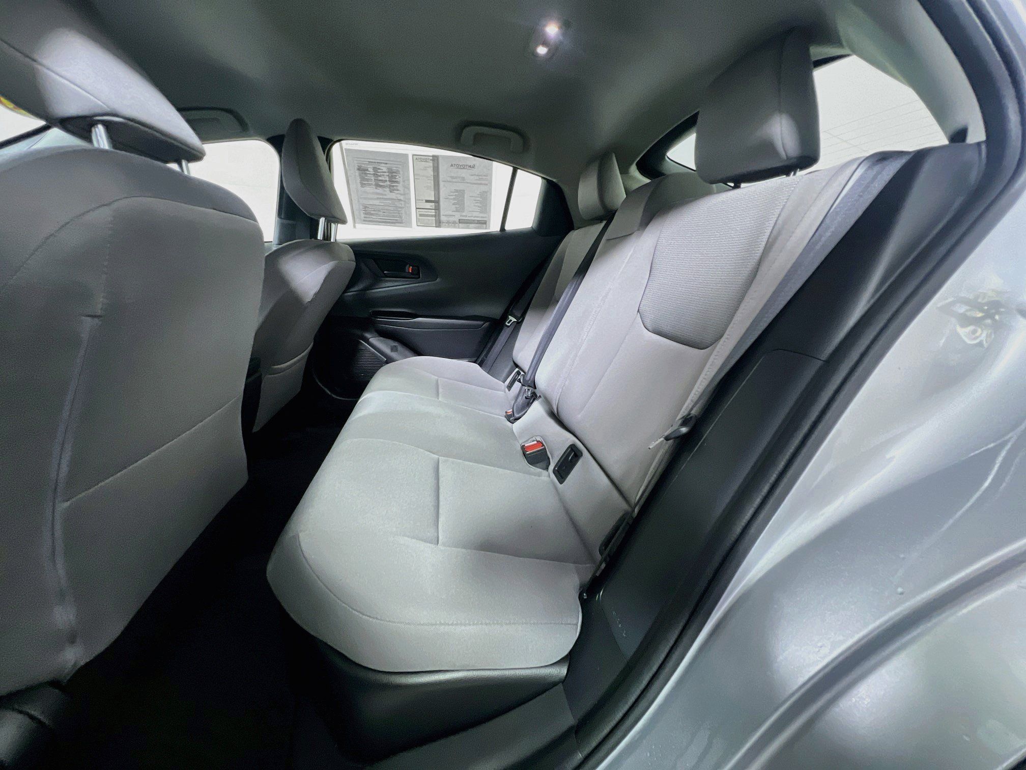 Used 2024 Toyota Prius LE FWD image 29