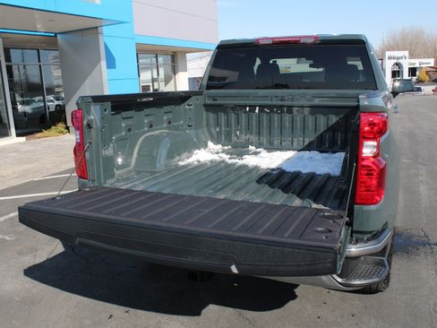 New 2026 Chevrolet Silverado 1500 LT image 17