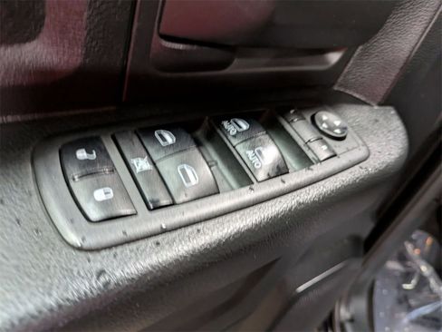 Used 2018 RAM 1500 Express w/ Black Ram 1500 Express Group image 19