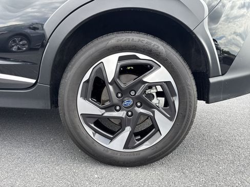 Used 2025 Subaru Crosstrek 2.5i Limited AWD/4WD image 32