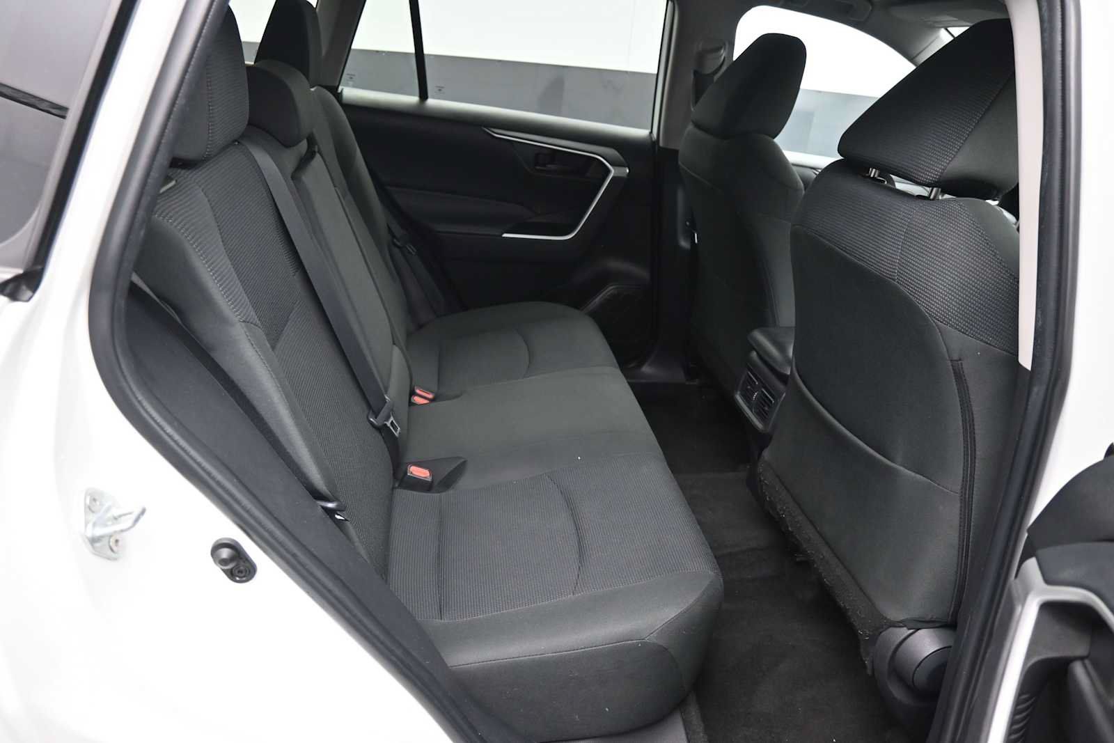Certified 2023 Toyota RAV4 LE AWD/4WD image 23