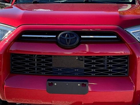 Used 2020 Toyota 4Runner SR5 image 25