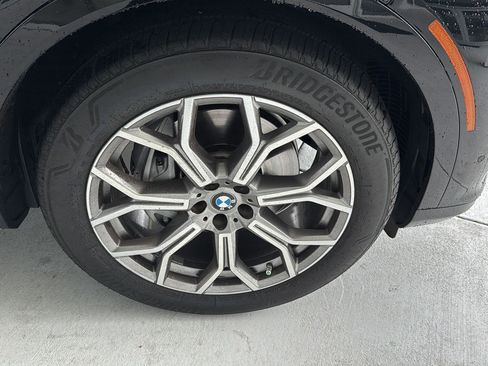 Used 2022 BMW X7 xDrive40i w/ Parking Assistance Package image 35