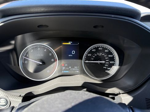 Used 2024 Subaru Forester Premium image 11