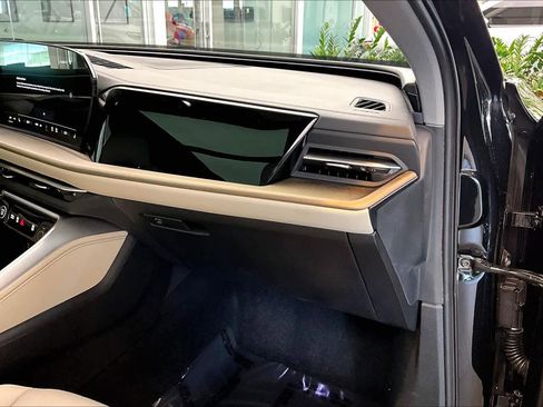 Certified 2025 Audi Q5 Premium w/ Convenience Package image 16