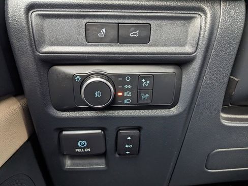 Used 2022 Ford Expedition XLT image 57