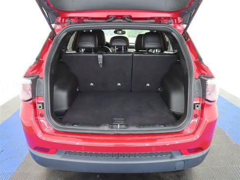 Used 2025 Jeep Compass Limited AWD/4WD image 12