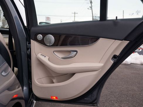 Used 2020 Mercedes-Benz C 300 4MATIC Sedan image 37