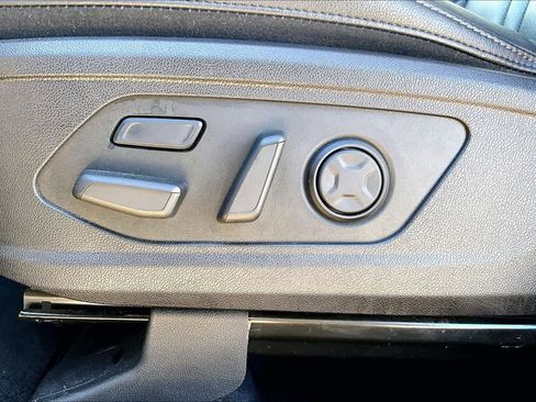 Certified 2022 Kia Sorento SX Prestige image 32