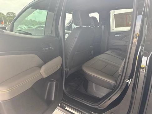 Used 2025 Chevrolet Colorado ZR2 AWD/4WD image 28