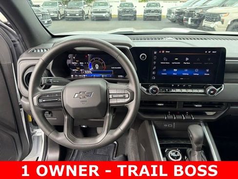 Certified 2025 Chevrolet Colorado Trail Boss AWD/4WD image 17