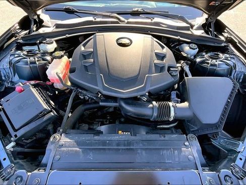 Used 2019 Chevrolet Camaro LT image 23