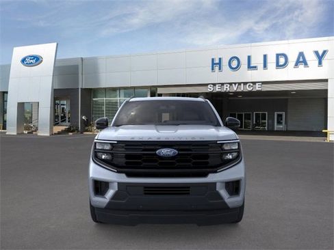 New 2026 Ford Expedition Active image 6