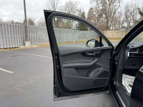 Used 2025 Audi Q7 3.0T Premium Plus w/ Premium Plus Package image 18