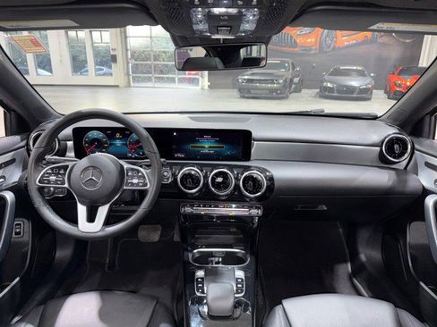 Used 2020 Mercedes-Benz A 220 4MATIC image 9