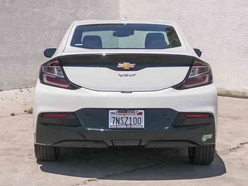 Used 2016 Chevrolet Volt Premier w/ Driver Confidence Package FWD image 8