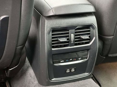 Used 2023 BMW i4 eDrive35 w/ Premium Package image 17