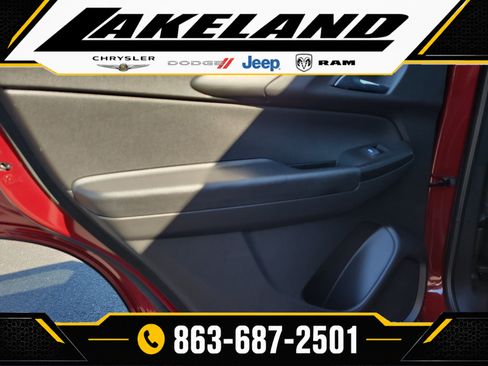 Used 2022 Chevrolet TrailBlazer RS w/ Technology Package FWD image 10