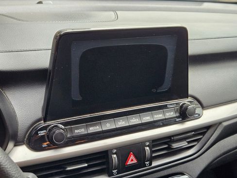 Used 2019 Kia Forte LXS image 15