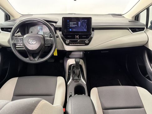 Used 2025 Toyota Corolla LE image 19