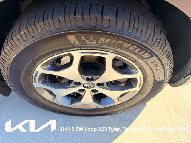 Used 2021 Kia Telluride EX w/ Towing Package AWD/4WD image 14