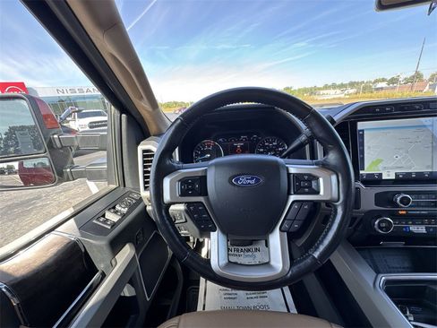 Used 2022 Ford F350 Lariat w/ Lariat Ultimate Package image 14