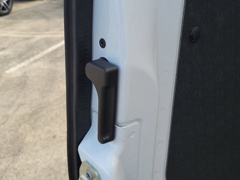 Used 2025 Mercedes-Benz Sprinter 2500 image 13