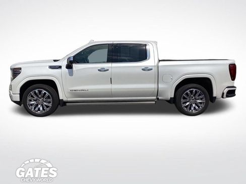 Used 2022 GMC Sierra 1500 Denali w/ Denali Reserve Package AWD/4WD image 7