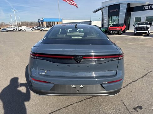 Used 2026 Toyota Crown Nightshade image 4