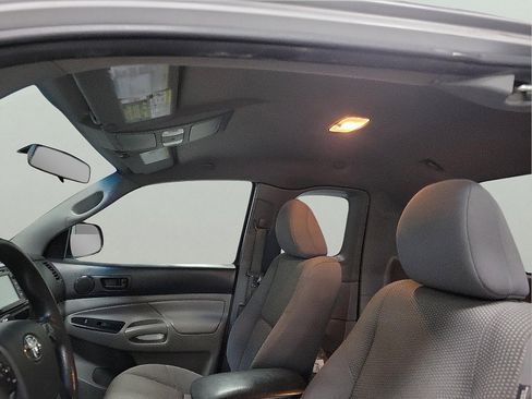 Used 2015 Toyota Tacoma 4x4 Access Cab image 14