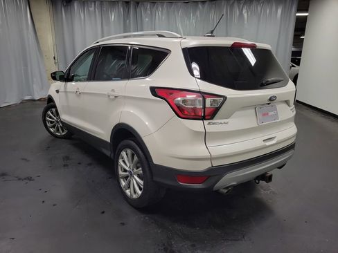 Used 2018 Ford Escape Titanium image 7