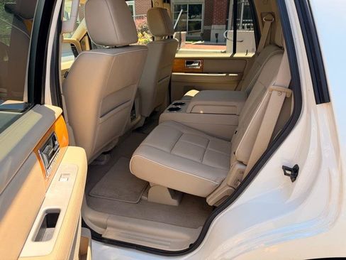 Used 2007 Lincoln Navigator 4WD image 18