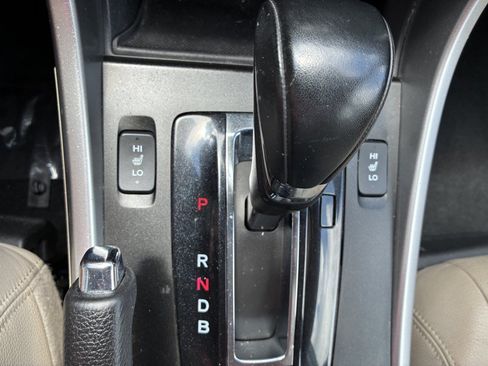 Used 2014 Honda Accord Touring image 13