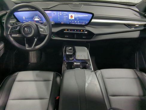 Used 2025 Buick Enclave Preferred image 27