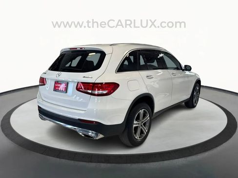 Used 2018 Mercedes-Benz GLC 300 4MATIC image 7