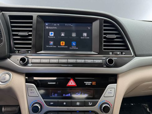 Used 2018 Hyundai Elantra Value Edition w/ Winter Weather Package FWD image 14