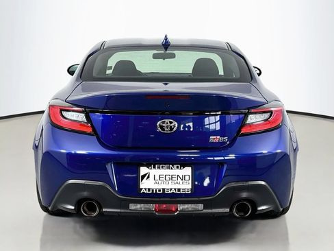 Used 2023 Toyota GR86 RWD image 7